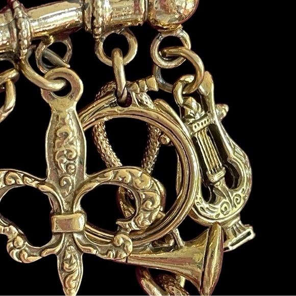 Vintage chatelaine double brooch, Victorian or Victorian inspired, music themed - Picture 7 of 10